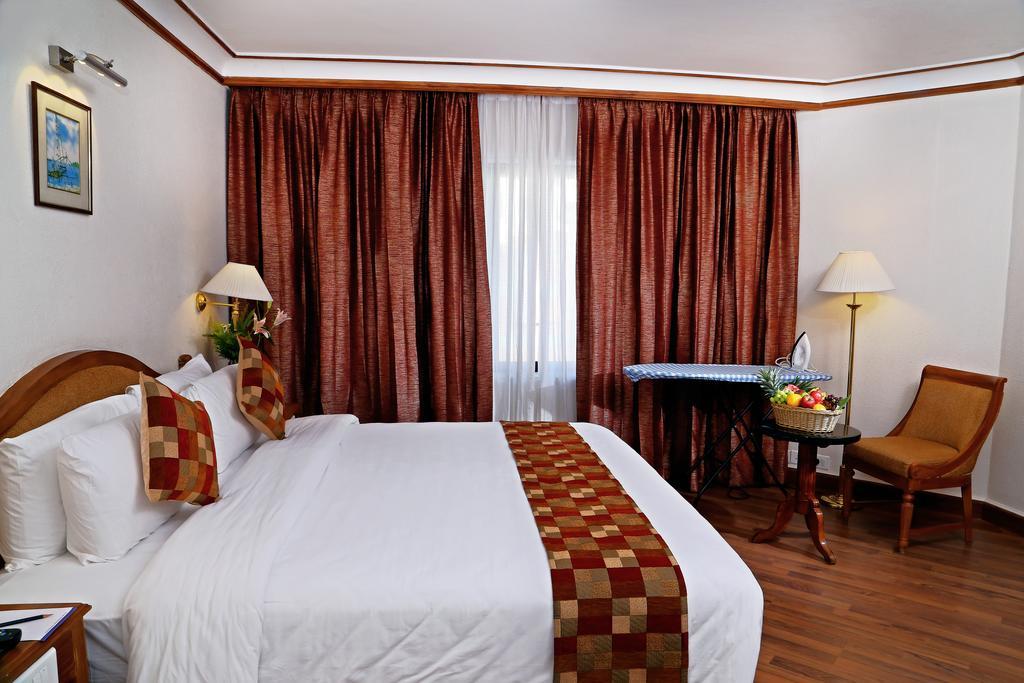 Hotel Gokulam Park à Kochi Chambre photo