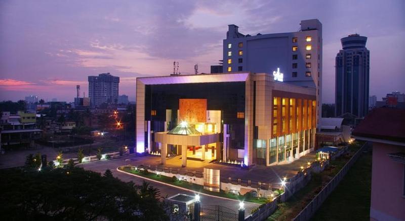 Hotel Gokulam Park à Kochi Extérieur photo